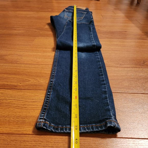 Abercrombie & Fitch Slim Straight Jeans - Picture 12 of 15